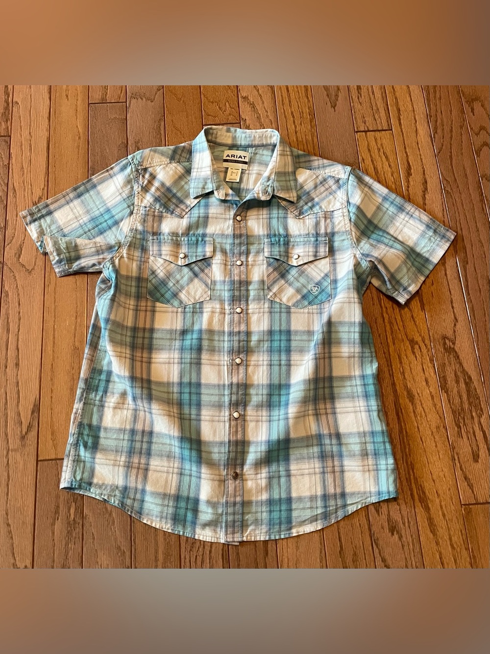 Ariat Men’s Retro Fitted Short Sleeve Pearl Snap Western Plaid Shirt Medium